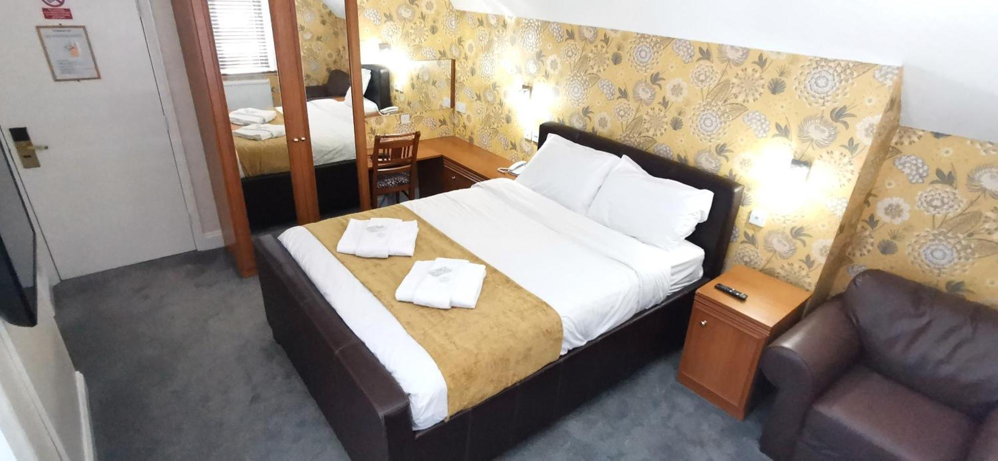 רויאל טונבריג' וולס Russell Hotel מראה חיצוני תמונה