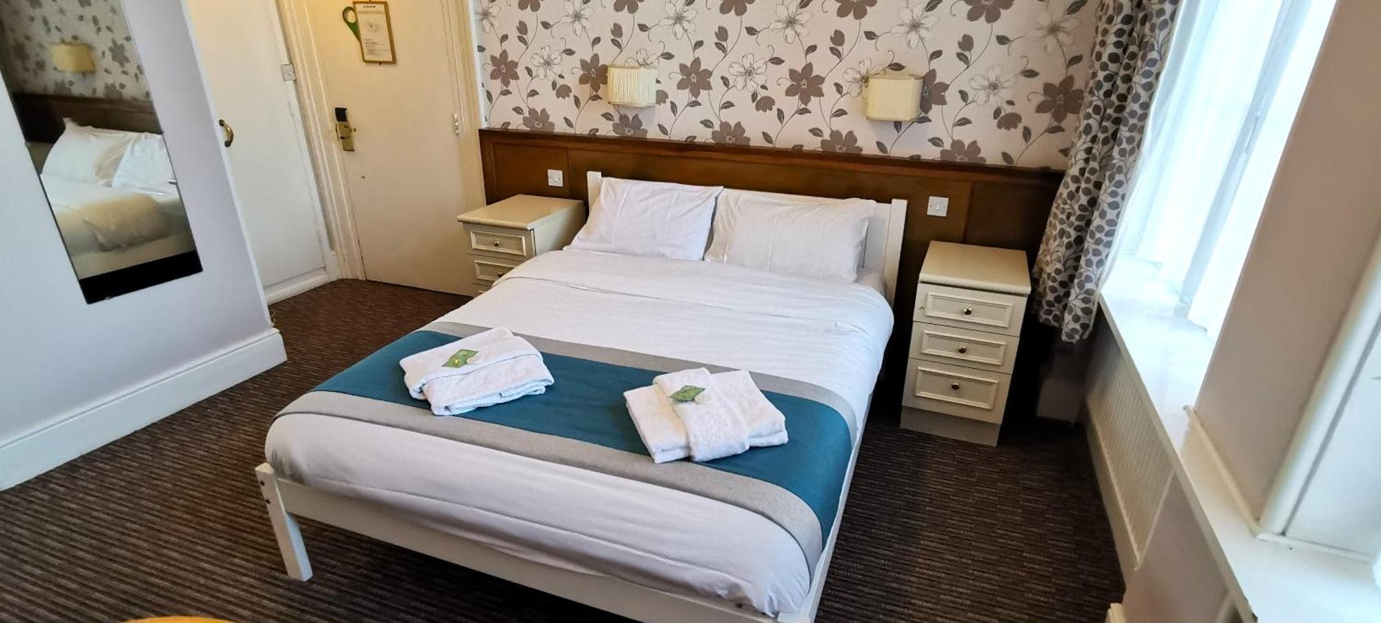 רויאל טונבריג' וולס Russell Hotel מראה חיצוני תמונה