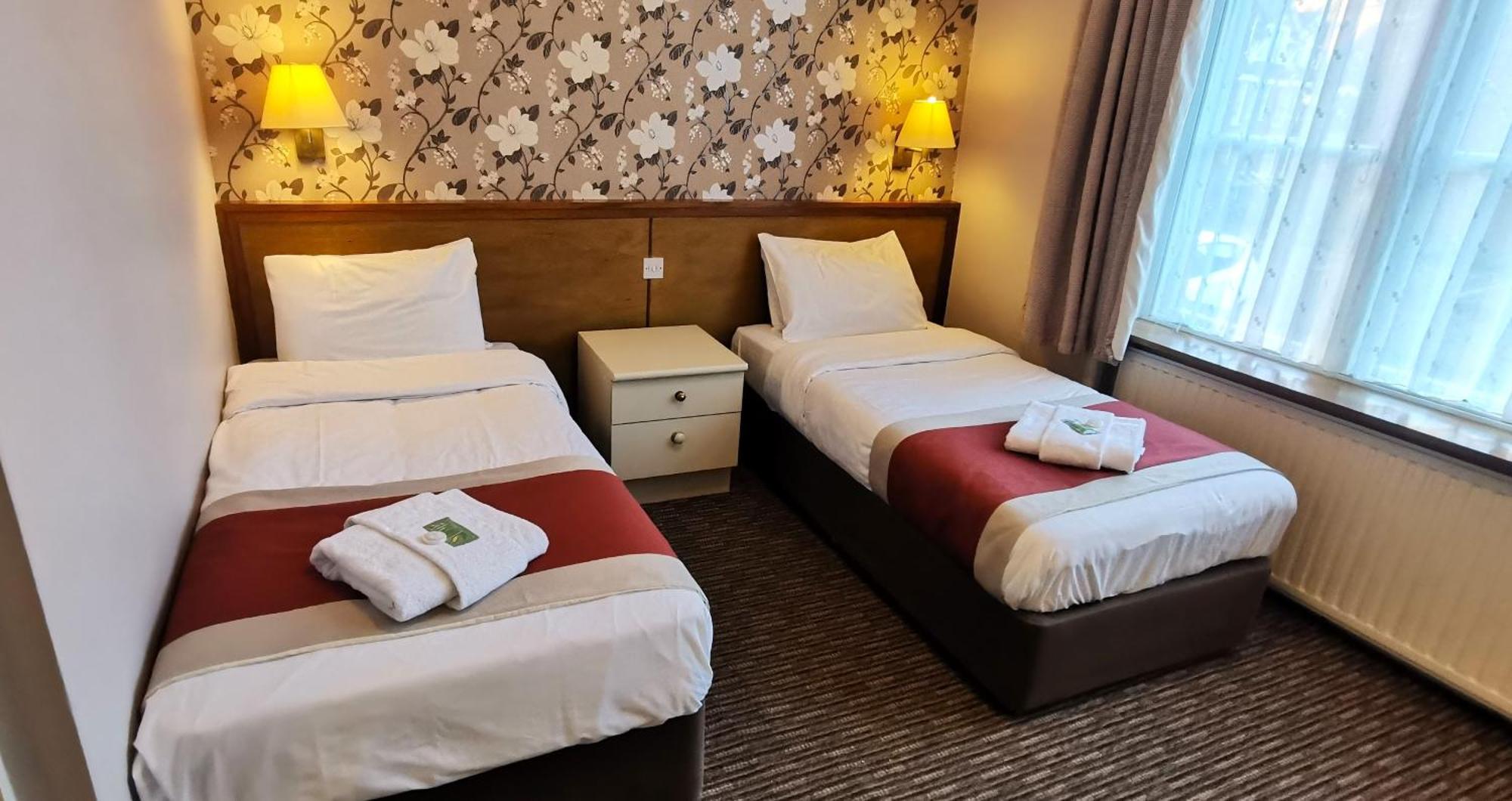 רויאל טונבריג' וולס Russell Hotel מראה חיצוני תמונה
