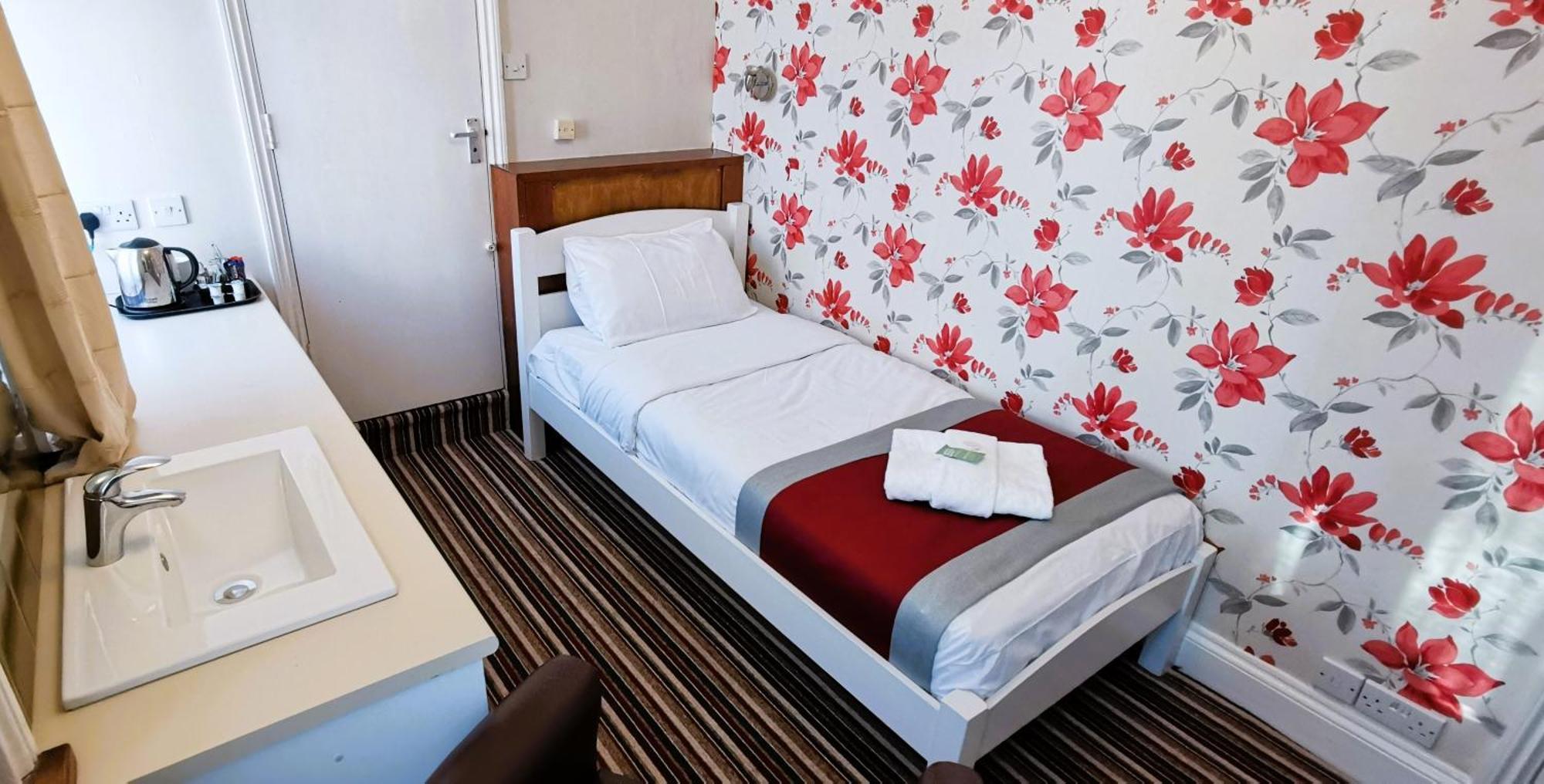 רויאל טונבריג' וולס Russell Hotel מראה חיצוני תמונה